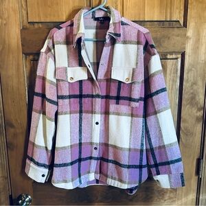Pink Fall Plaid button up jacket! Lulus brand size medium!